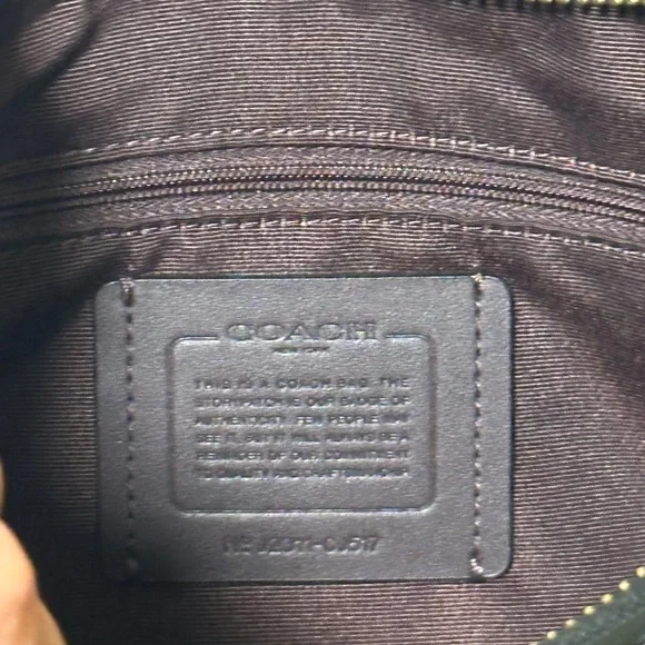 Coach Teri Hobo - Picture 4 of 7